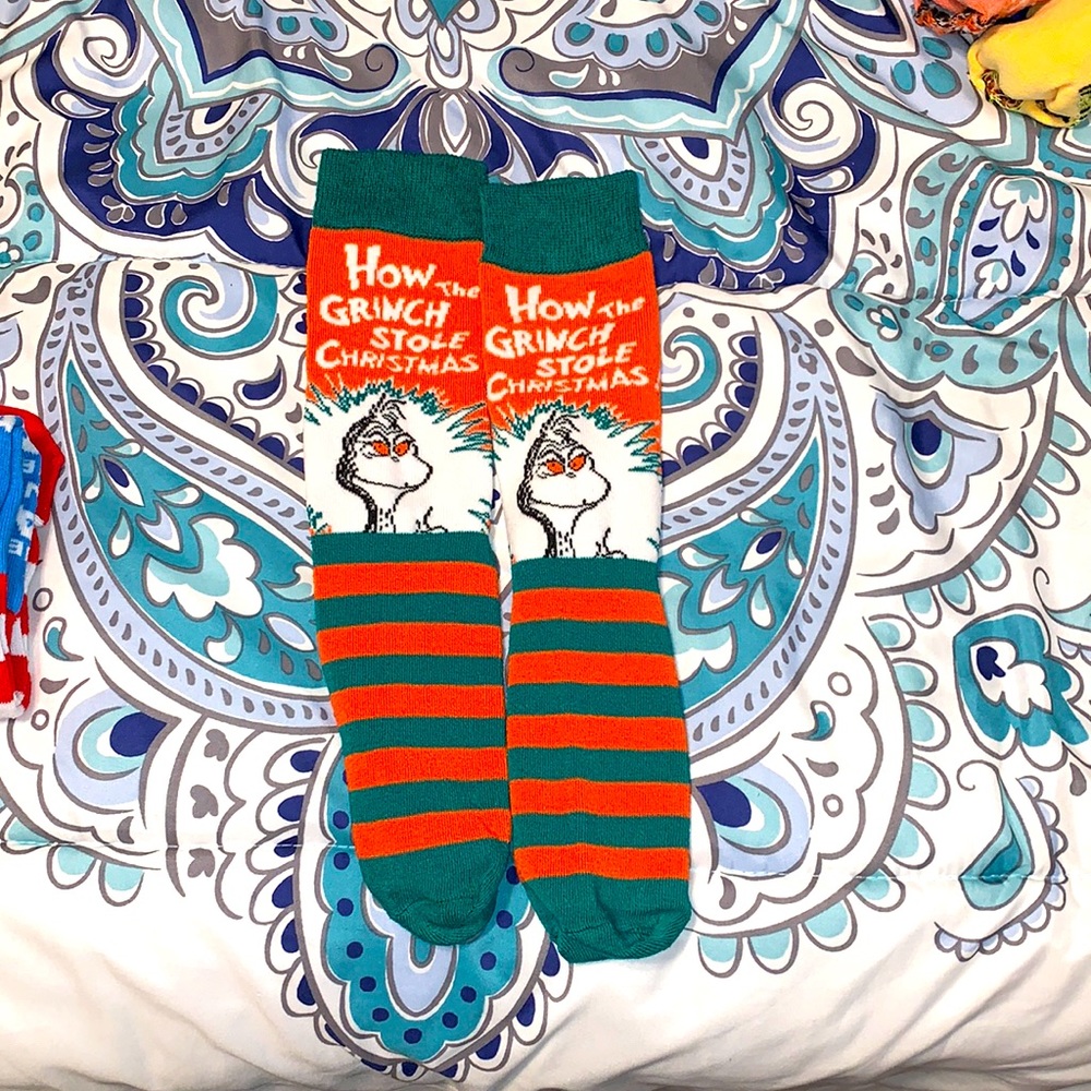 Dr suess how the grinch stole Christmas men or women socks